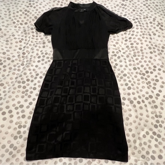 Max And Cleo Black Short Sleeve Sheer Top Geometric Bottom Cocktail Dress Size 4 - Picture 9 of 16